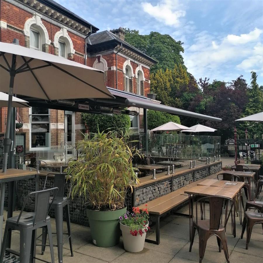 Leaside Hotel Luton  Exterior photo